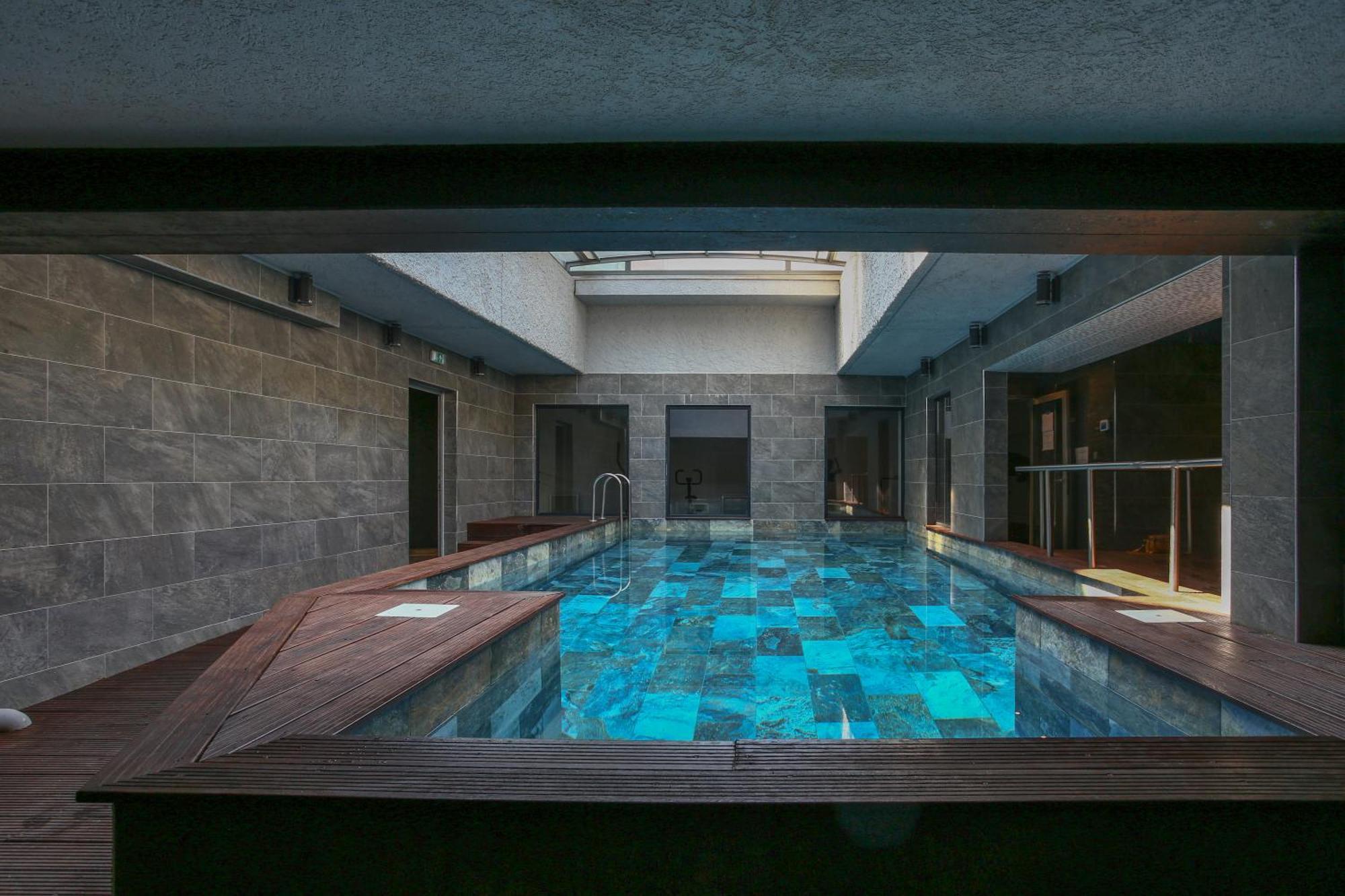 Hotel Brise De Mer - Piscine Interieure & Exterieure Saint-Raphaël Buitenkant foto