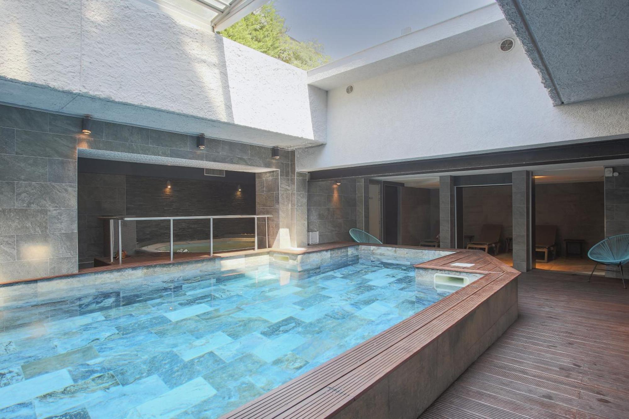 Hotel Brise De Mer - Piscine Interieure & Exterieure Saint-Raphaël Buitenkant foto